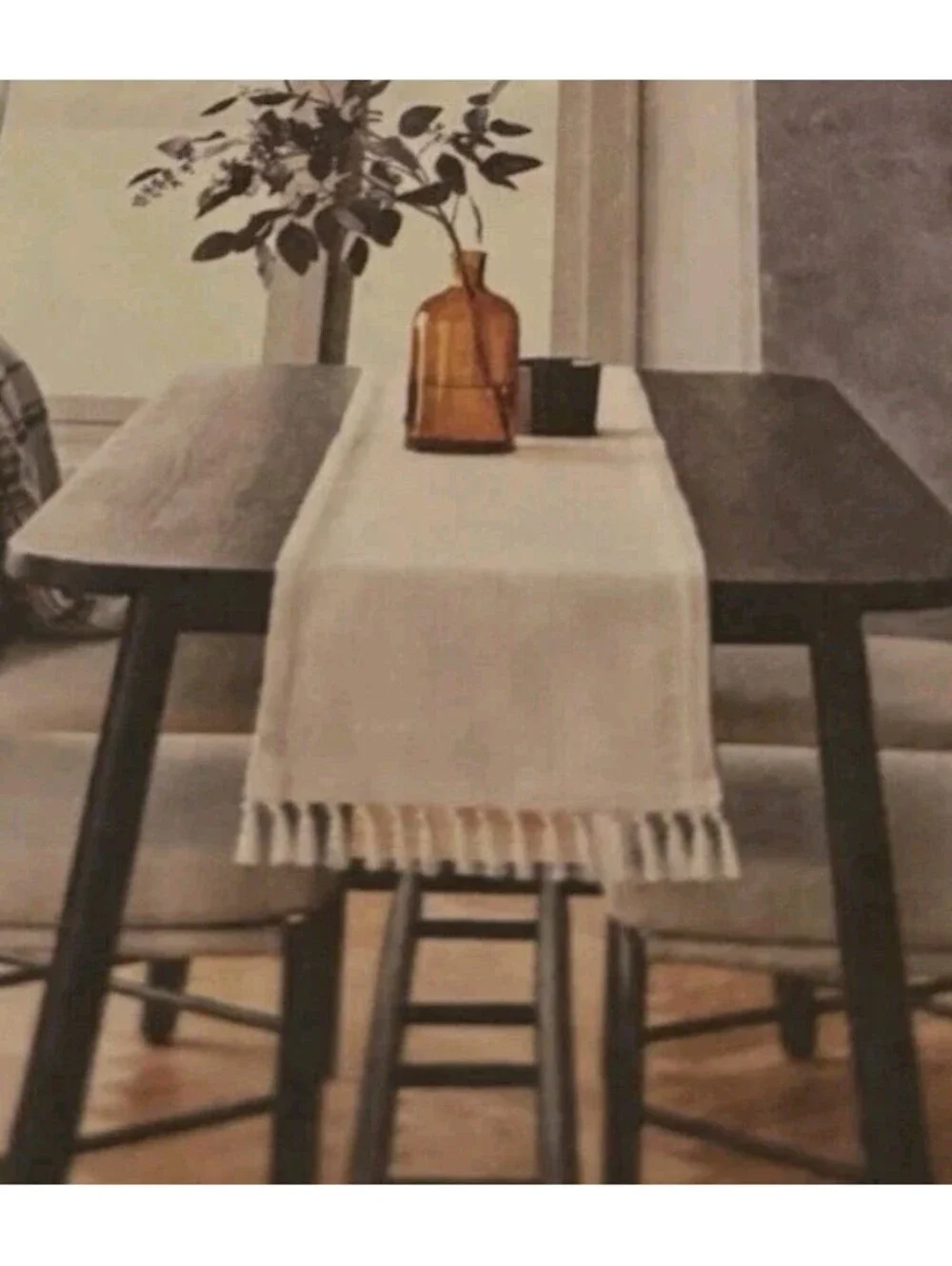 Magnolia table runner